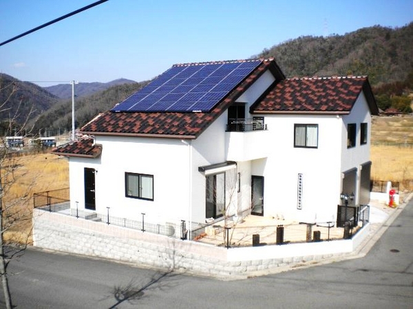 設置事例：住宅用太陽光発電