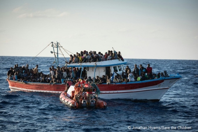 地中海での難民・移民救助活動