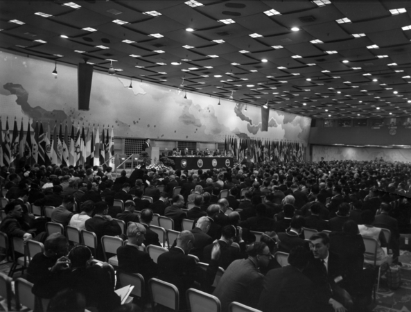 1964年9月開催/IMF総会会場となった「平安の間」