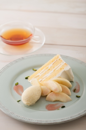 白桃のショートケーキ2