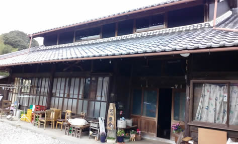 4位：奈良県　農家体験民宿　里舎（外観）