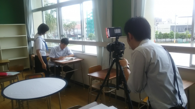 福岡フィルムコミッションの協力を得て中学校と市民モデルを起用した合同撮影会の様子