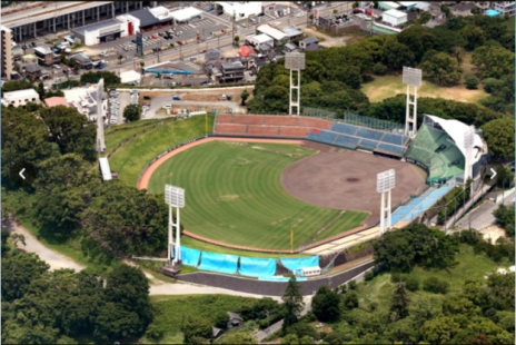 藤崎台県営野球場(熊本市)