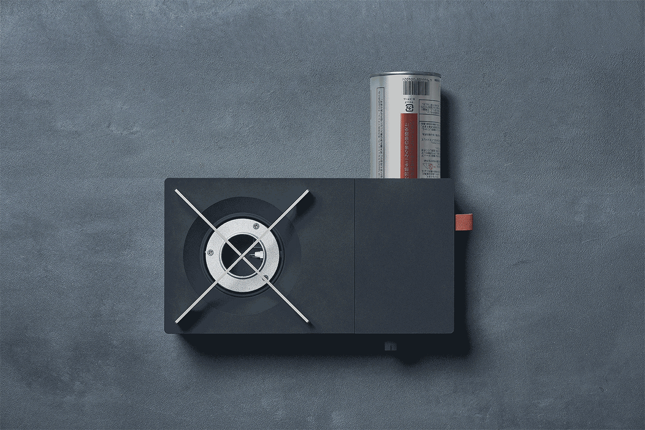 フルアルミダイキャストボディの小型カセットコンロ。amadanaから発表