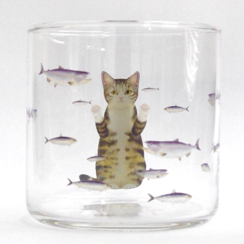 猫が水槽をのぞき込む姿って かわいい 猫さん夢の水族館グラス が フェリシモ猫部 から新登場 株式会社フェリシモのプレスリリース 猫が水槽をのぞき込む姿って かわいい 猫さん夢の水族館グラス が フェリシモ猫部 から新登場 株式会社フェリシモのプレスリリース