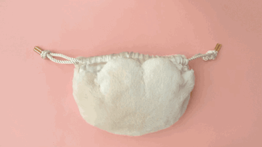 猫の手の グー パー を再現 猫の肉球付き クリームパンポーチ が フェリシモ猫部 から新登場 株式会社フェリシモのプレスリリース 猫の手の グー パー を再現 猫の肉球付き クリームパンポーチ が フェリシモ猫部 から新登場 株式会社フェリシモのプレスリリース