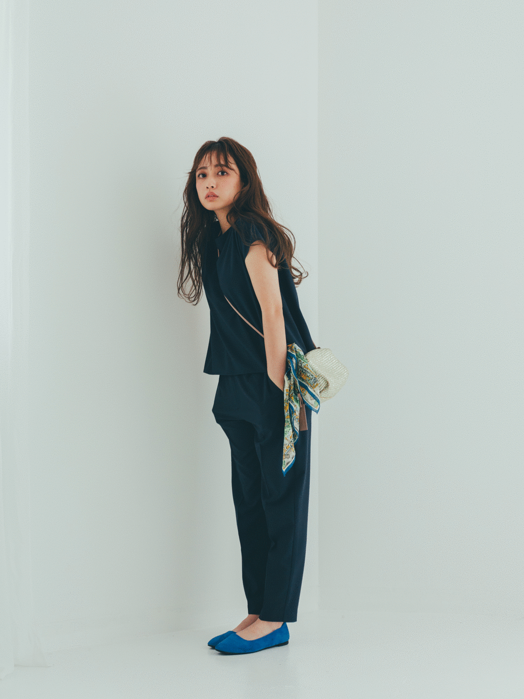 前後差があるトップスのため、お尻周りもスッキリカバーしてくれます。 前後差があるトップスのため、お尻周りもスッキリカバーしてくれます。