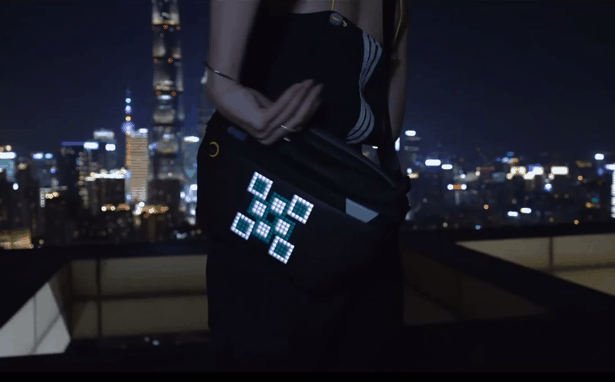 好きなピクセルアートを表示できるネオンショルダーバッグ Divoom Pixoo Slingbag をmakuakeにてプロジェクト開始 株式会社wisetechのプレスリリース 好きなピクセルアートを表示できるネオンショルダーバッグ Divoom Pixoo Slingbag をmakuakeにてプロジェクト開始 株式会社wisetechのプレスリリース