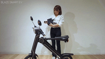 ホルダーバッグとして(スマートEV) ホルダーバッグとして(スマートEV)