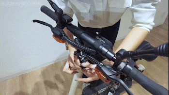 ホルダーバッグとして(EVスクーター) ホルダーバッグとして(EVスクーター)