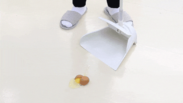 掃除を楽にさせる万能なちりとり「スリーバッキ」の登場!