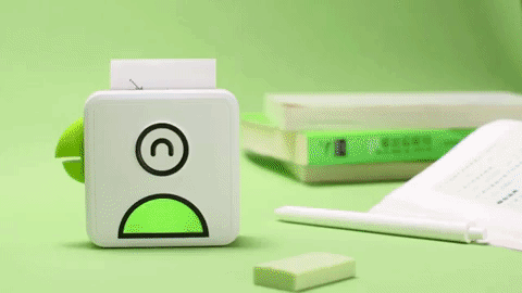 シール紙を使えばノートに貼ることも。 シール紙を使えばノートに貼ることも。