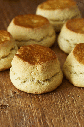 新しいスコーン専門店 Bakers Gonna Bake が 東京ギフトパレットにオープン 香ばしい韓国風カルメ焼き ダルゴナ を使ったスコーンやミルクティーなど展開 株式会社サザビーリーグ アイビーカンパニーのプレスリリース 新しいスコーン専門店 Bakers Gonna Bake が 東京ギフトパレットにオープン 香ばしい韓国風カルメ焼き ダルゴナ を使ったスコーンやミルクティーなど展開 株式会社サザビーリーグ アイビーカンパニーのプレスリリース
