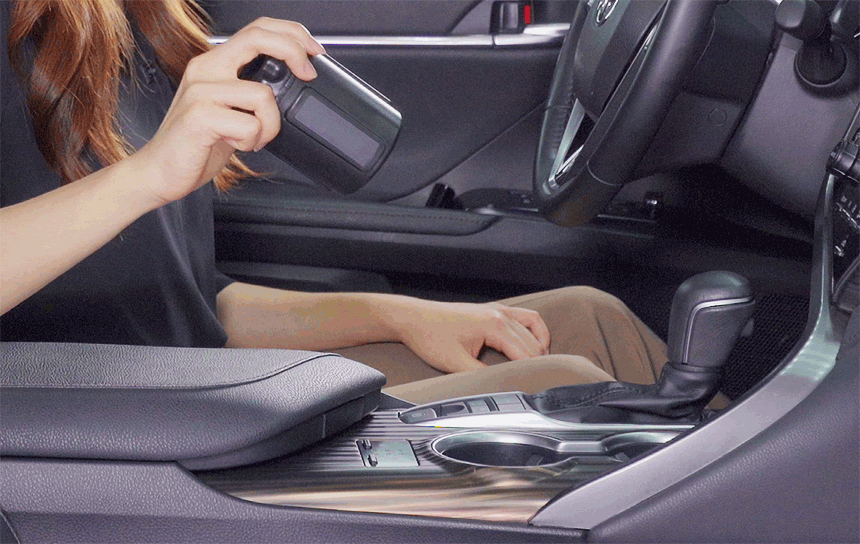 車載用カップホルダー テーブル 無線充電の機能が1つに合体 クローバーマルチカップホルダー 11月9日よりmakuakeにてクラウドファンディング中 株式会社ariaのプレスリリース 車載用カップホルダー テーブル 無線充電の機能が1つに合体 クローバーマルチカップホルダー 11月9日よりmakuakeにてクラウドファンディング中 株式会社ariaのプレスリリース