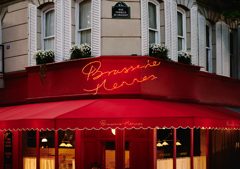 H&M 2022年秋冬 レディース キャンペーン 「Brasserie Hennes（ブラッスリー・へネス）」