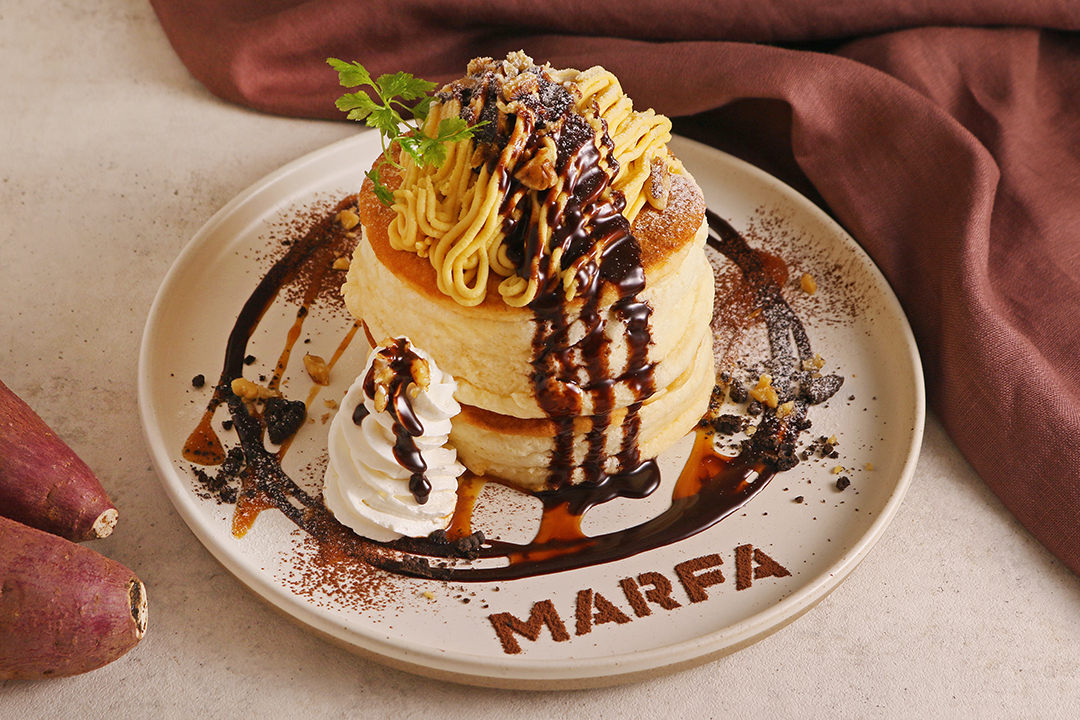 横浜モアーズ3f Marfa Cafe から 季節限定 さつまいものモンブランパンケーキ とぶどうドリンク2種が9 16より登場 News Potomak Co Ltd