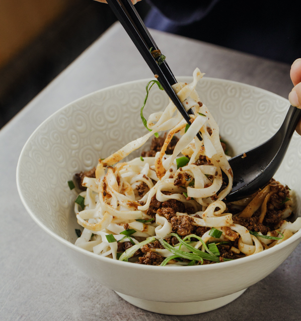 ジャージャー麺 1,180円（1,275円税込）