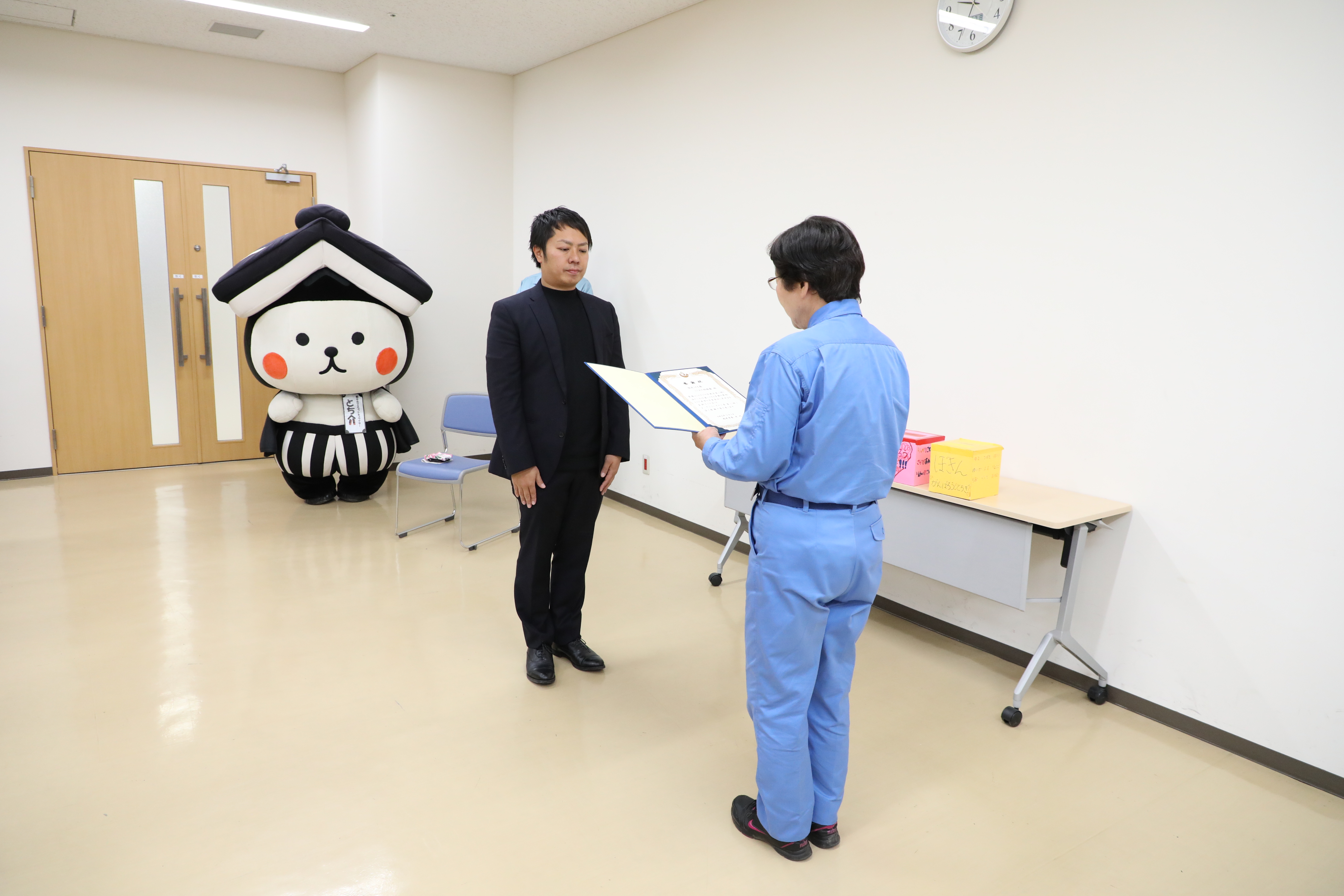 幼稚園へ感謝状をいただきました
