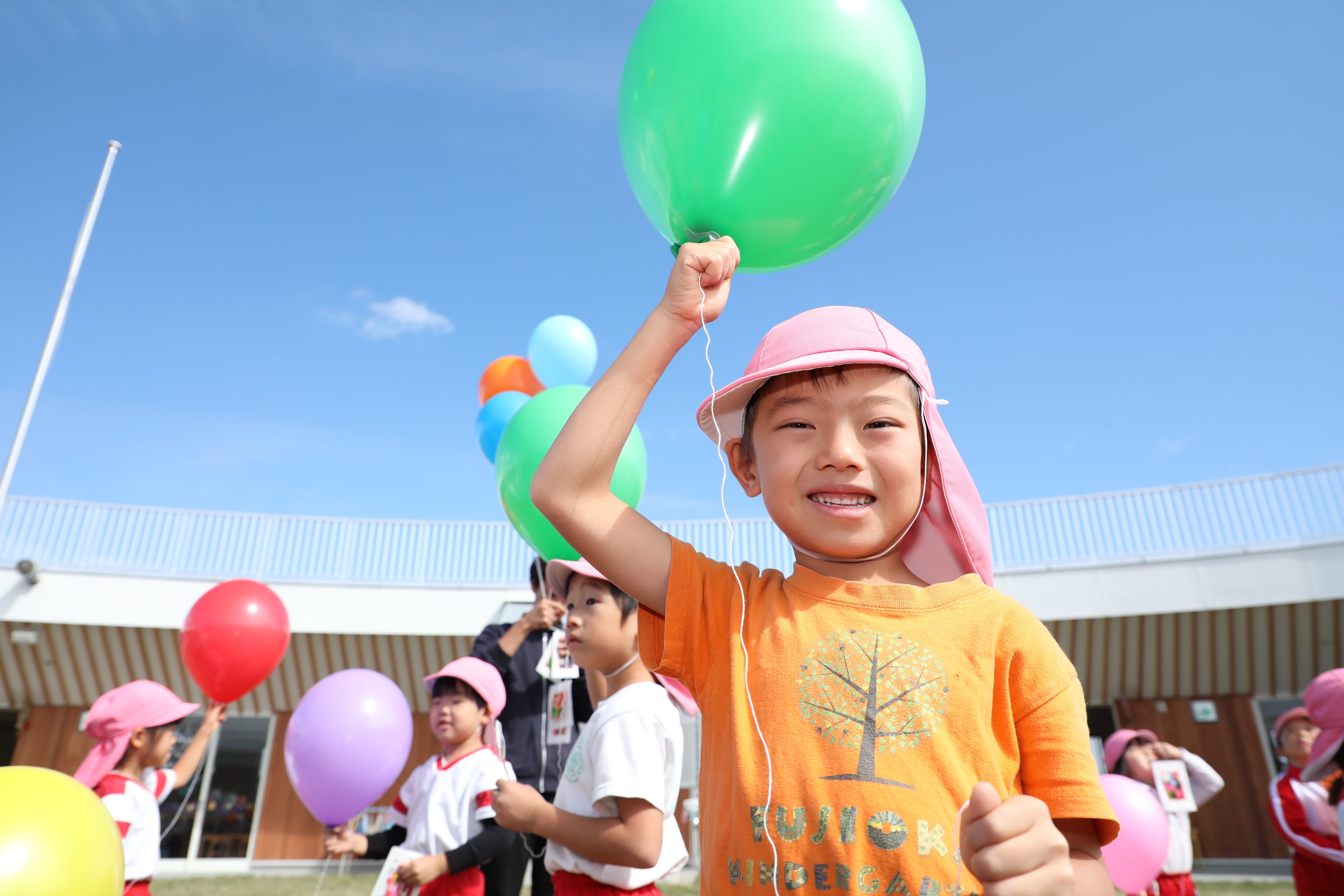 子どもたちの願いを風船に込めました