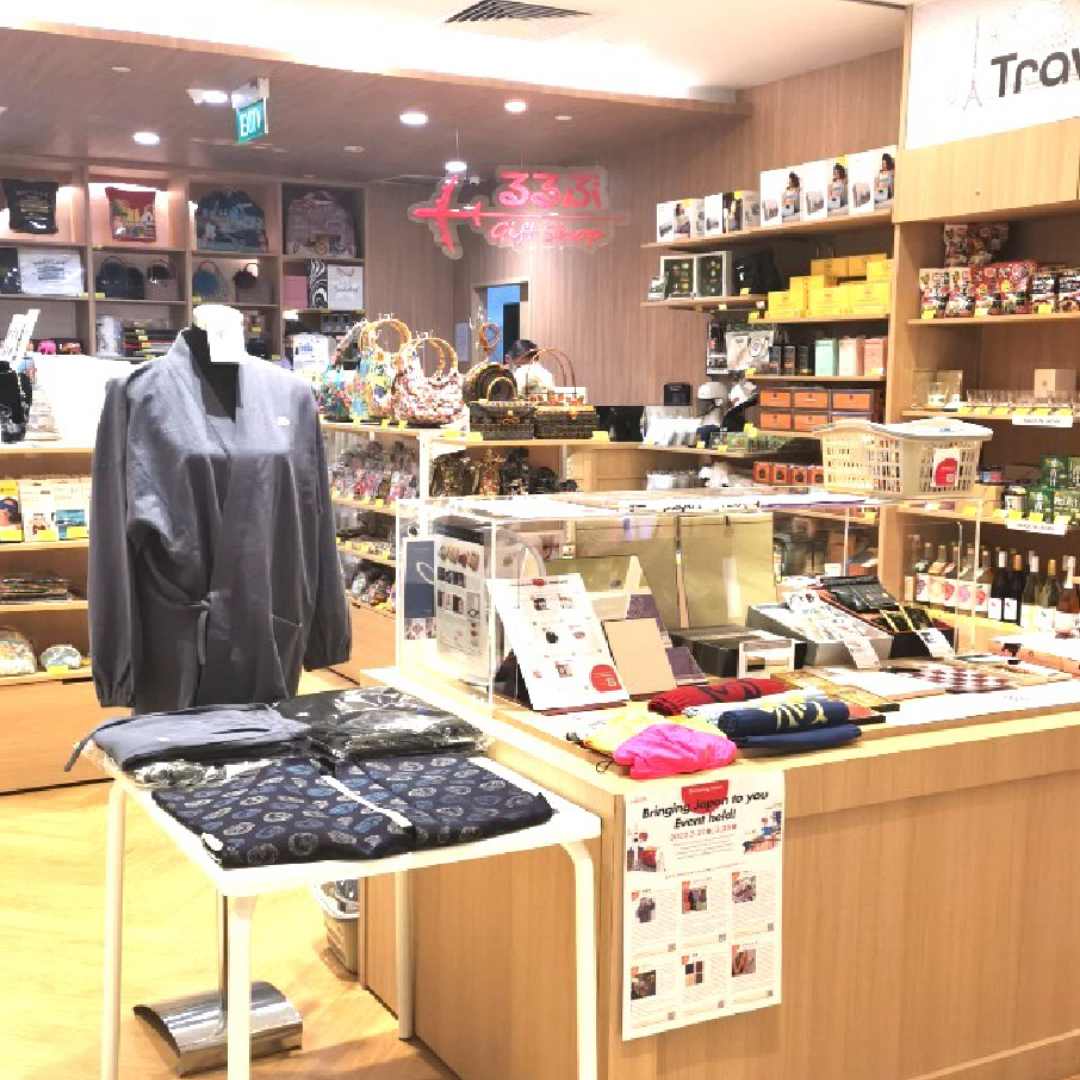 2022年3月26日・27日シンガポールにある JTBトラベルサロン高島屋S.C 店内 JTBるるぶギフトショップ店内「第1弾ショールーミングストア」の風景