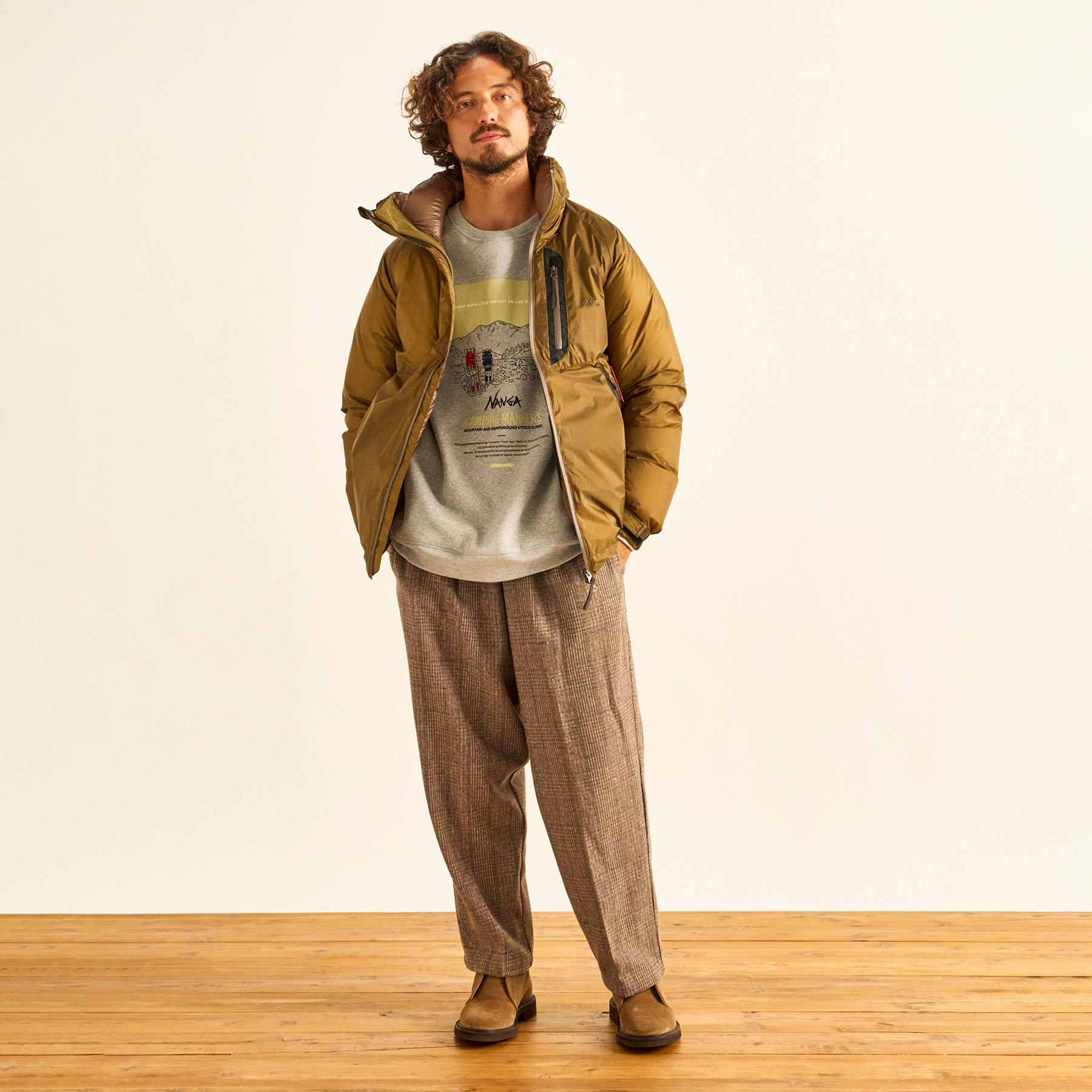 AURORA LIGHT STAND COLLAR DOWN JACKET（オーロラライトスタンドカラーダウンジャケット）