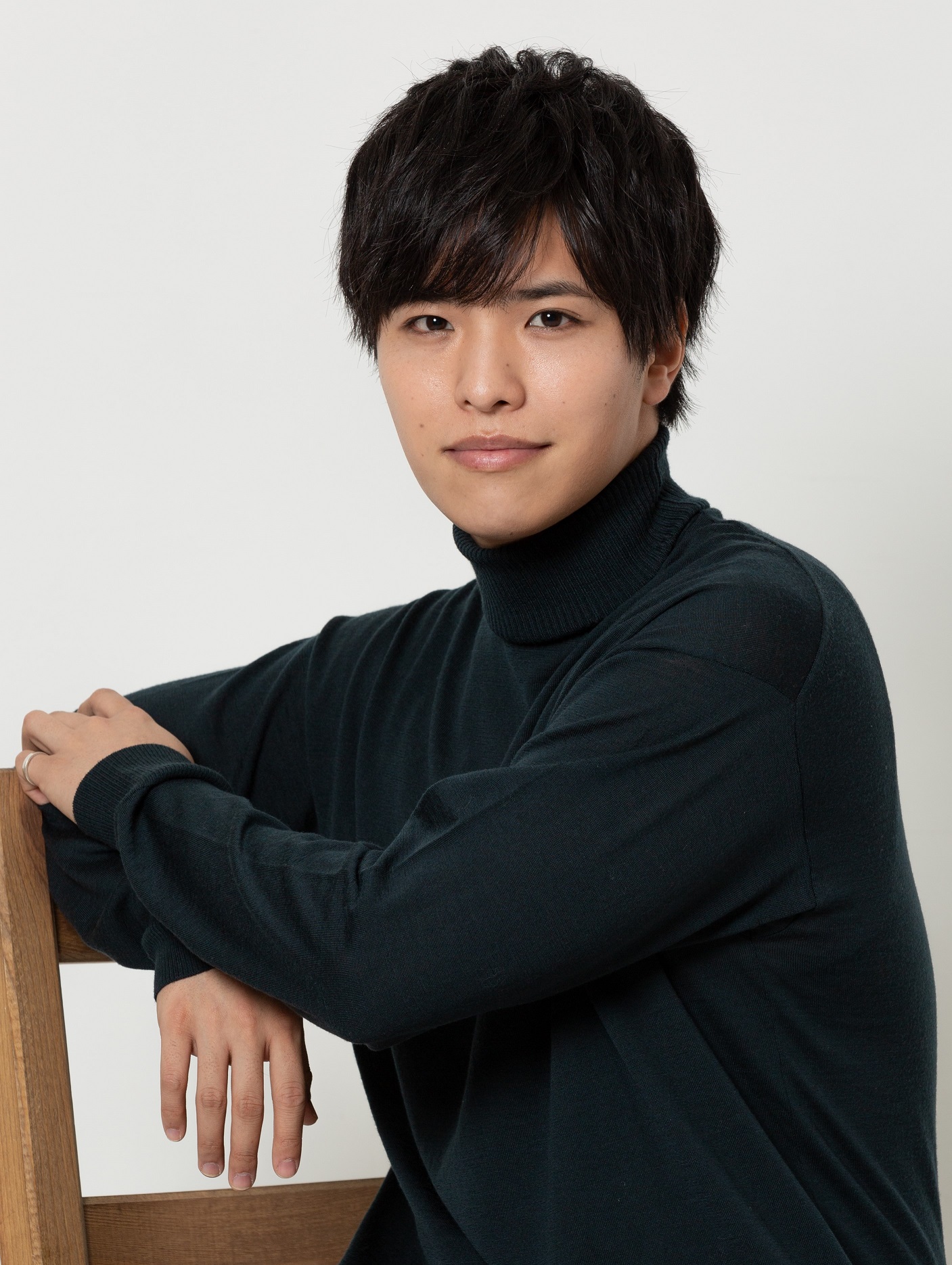 前原真樹役：石谷春貴さん