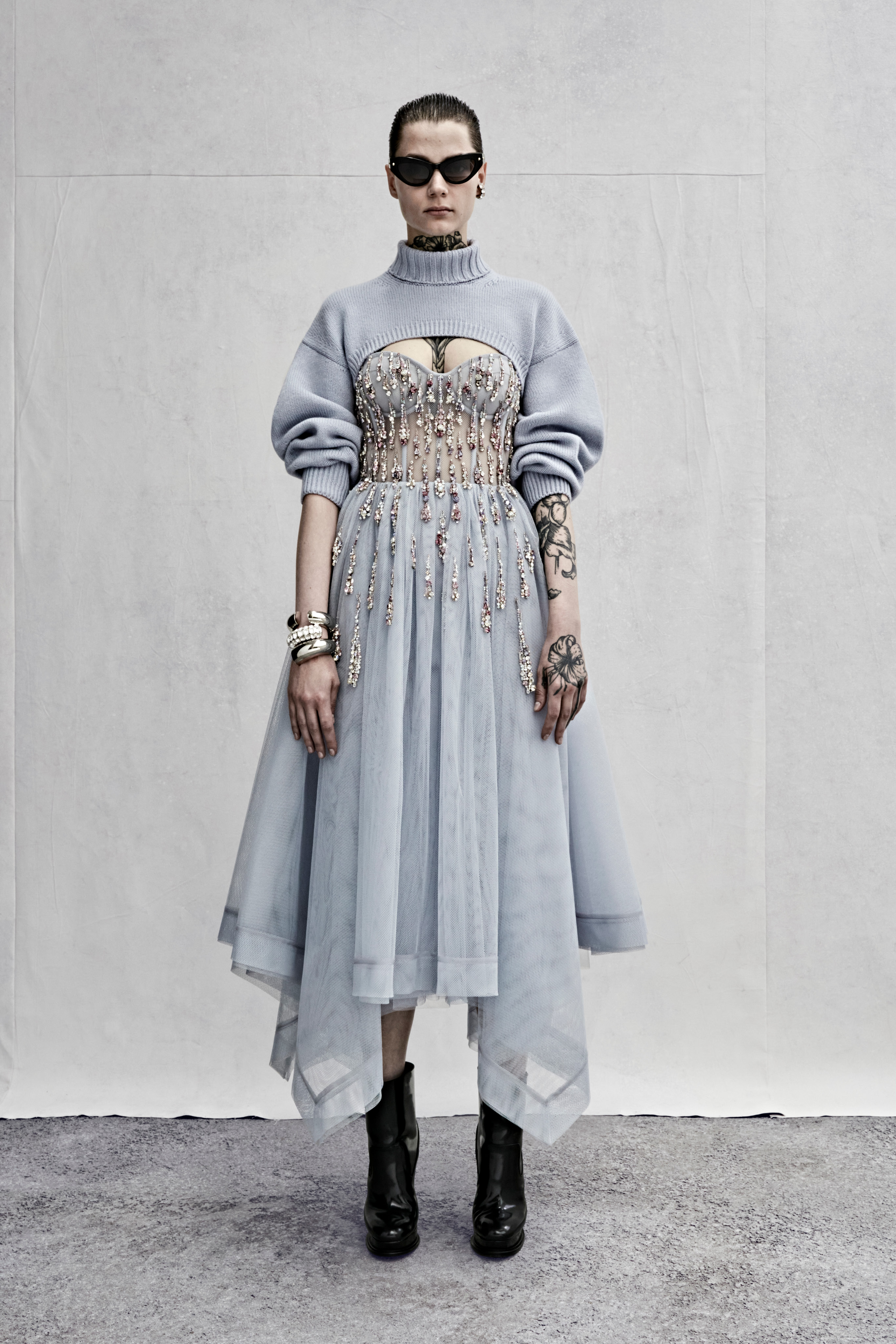 LOOK 28