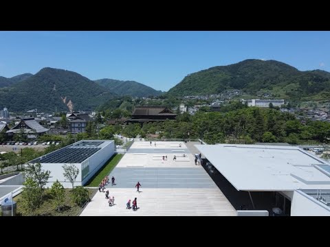 2021年春新築オープンした長野県立美術館。その建築、スタッフユニフォームに関連した展覧会など、ご家族で楽しめる、志向を凝らした3展覧会を6月19日(土)から開催!