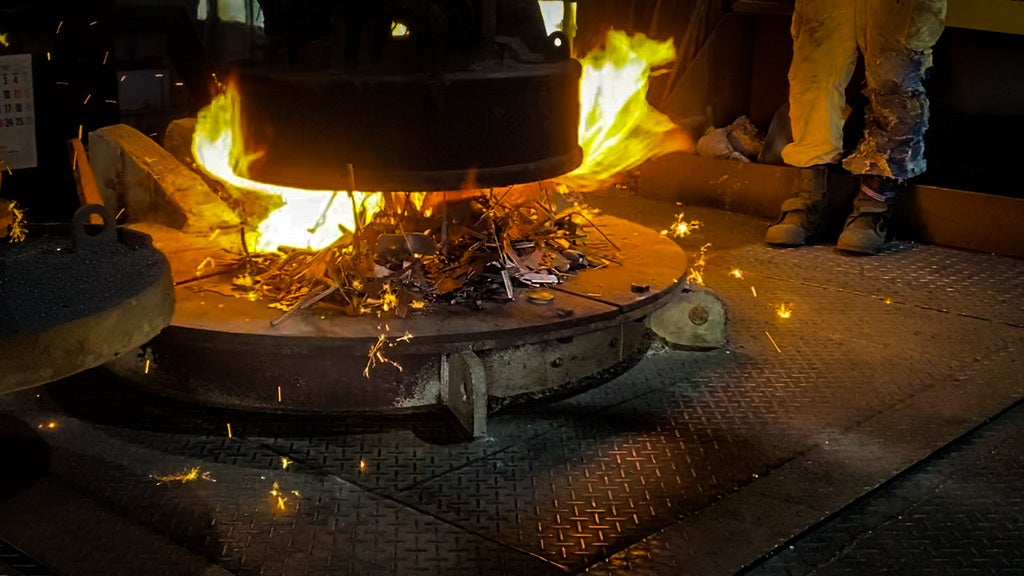 鋳物職人が考案。1つですべての調理ができるマルチココットが誕生