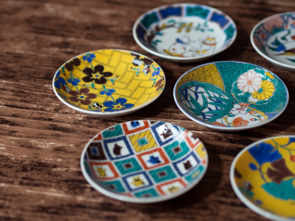 九谷焼から新素材！吸水・速乾性のある陶磁器で作ったマスクスタンドが