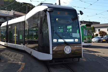 ｊａｆ札幌 満員御礼 ｊａｆと札幌市が連携 札幌市電 車両整備工場ツアー を開催しました 一般社団法人 日本自動車連盟 Jaf 地方 のプレスリリース