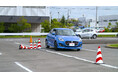 【JAF京都】公道では体験できないスラローム走行や急ブレーキをマイカーで体験