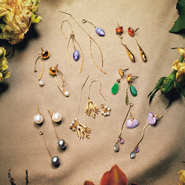 pierced earrings 15,000yen～ charm 14,000yen～