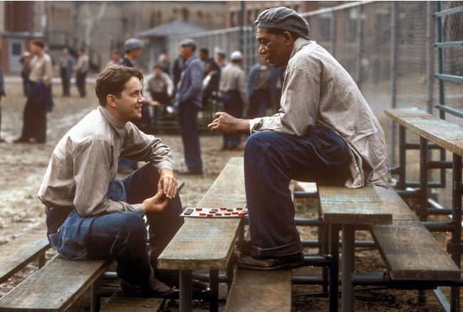 (C)1994 Castle Rock Entertainment. All Rights Reserved. (C)1994 Castle Rock Entertainment. All Rights Reserved.