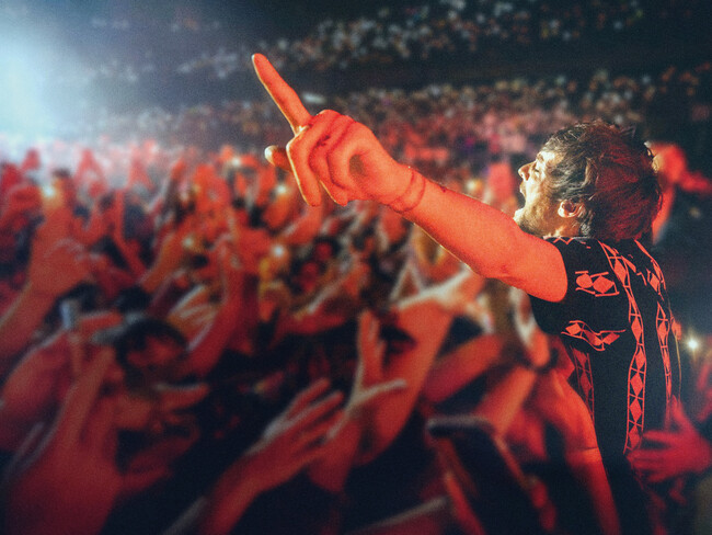 ʐ^@(C)️ Charlie Lightening