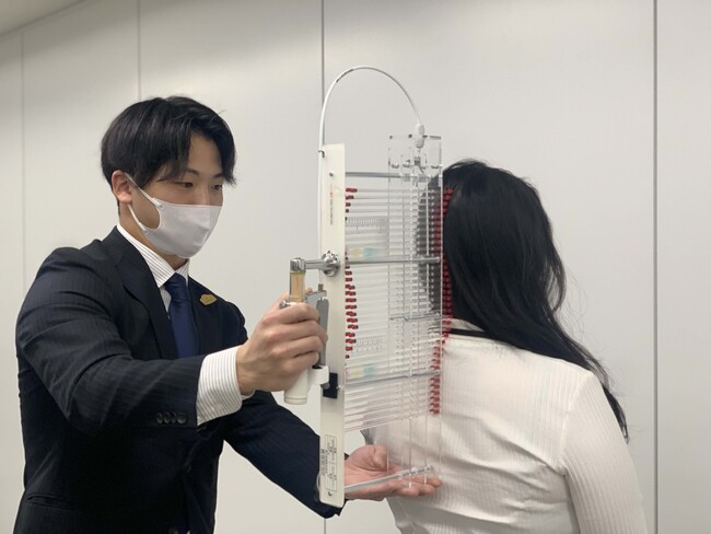 まくらの高さ測定を体験 まくらの高さ測定を体験