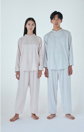 女性モデル 身長172cm Mサイズ着用、男性モデル 身長180cm Lサイズ着用 女性モデル 身長172cm Mサイズ着用、男性モデル 身長180cm Lサイズ着用