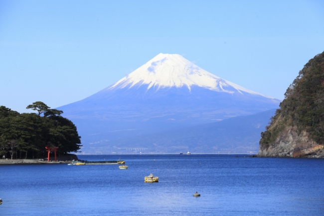 戸田港と富士山の絶景コラボレーション
