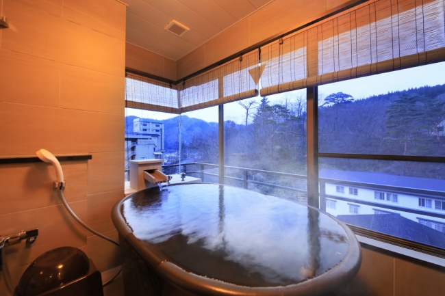 鳴子温泉では珍しい温泉展望風呂付客室