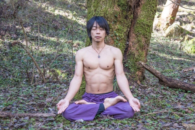 ヨガ瞑想講師 齋藤大輔先生