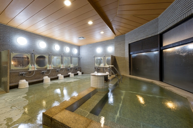 大浴場でのんびり