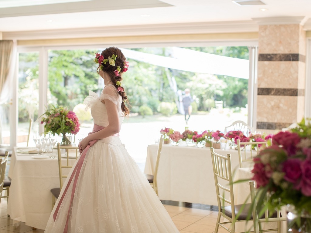 あなたもお姫様に変身できる 美 体験 ゆとりろ軽井沢ホテル ドレスレンタル付宿泊プラン販売開始 Wroのプレスリリース