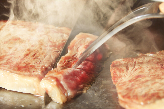 【秋保風雅】鉄板で焼き上げるステーキ　※イメージ