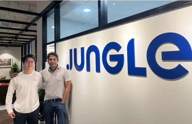 左から ICMG Partners 代表取締役 舩橋元、Jungle Ventures, Founding Partner, Anurag Srivastava氏（Jungle Ventures オフィスにて）