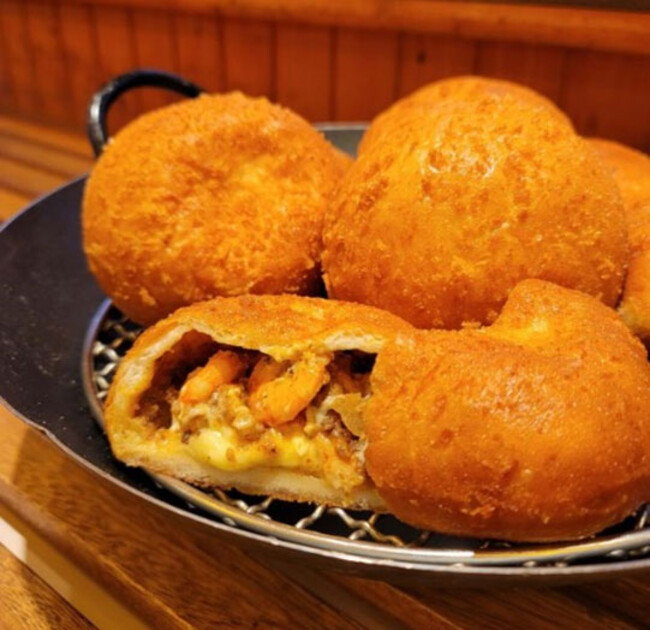 最高金賞を受賞した『海老カレーパンフォンデュ』 最高金賞を受賞した『海老カレーパンフォンデュ』