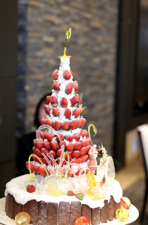 名古屋市すべての児童施設の子供たちへ 手作りbigクリスマスケーキを サプライズ配達 株式会社ブライド トゥー ビーのプレスリリース
