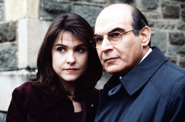 (C) BBC 2001 (C) BBC 2001