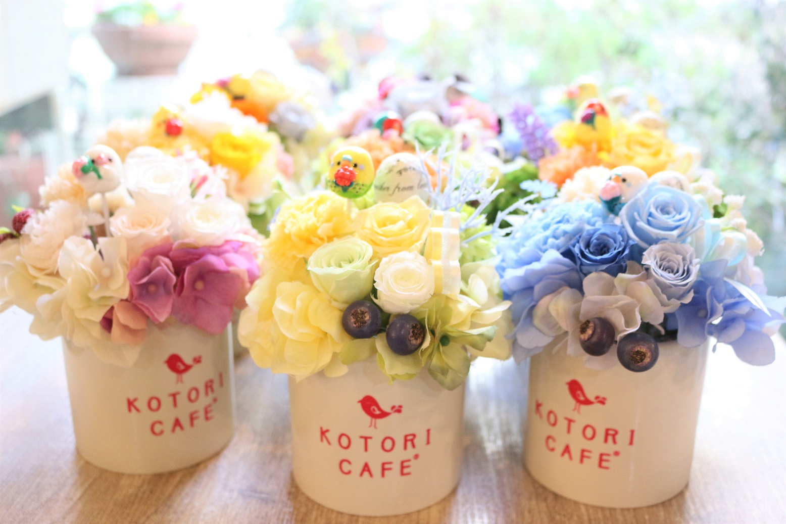 ことりカフェ プロデュース 母の日ギフト ことりのプリザーブドフラワー 限定販売 株式会社ことりカフェのプレスリリース