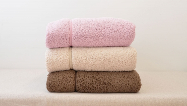 毛布好き 集まれ 11月日は みんなでぬくぬく 毛布の日 Moufu Jpでは もっと暖かく過ごしてもらうために 毛布の日限定セットを販売 します まくら株式会社のプレスリリース