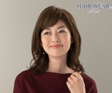 「HAIR WEAR(R)」バングウィッグ 18,000円（税別）